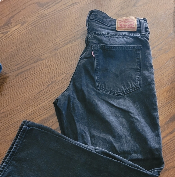 Jeans - Picture 2 of 8